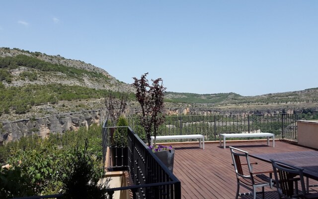 Alizaque Lodge