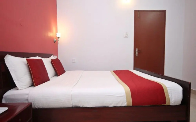 SR Legend Inn by OYO Rooms