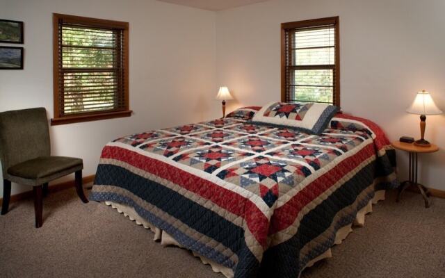 Opossum Creek Retreat