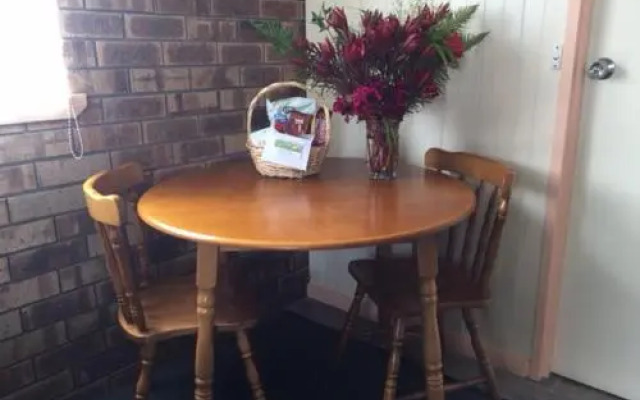 Kellraine Beach Cottages