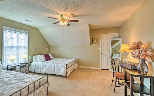 Pet-friendly Clarksville Home w/ Backyard!