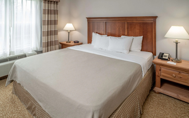 Country Inn & Suites by Radisson, Beckley, WV