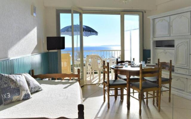 Appartement Le Lavandou, 2 pièces, 4 personnes - FR-1-251-221