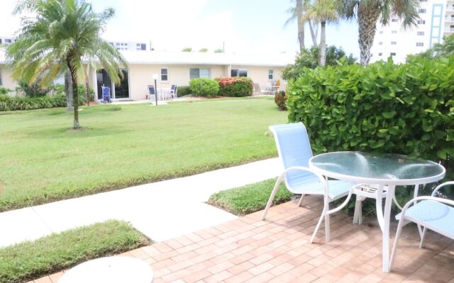 Jamaica Royale 015 - 1 Br Apts