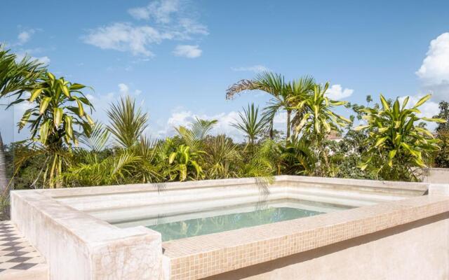 305 Luxury Penthouse with Private Pool