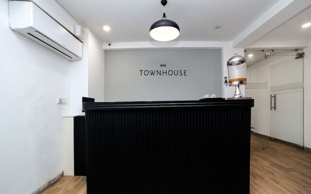 OYO Townhouse 055 Sohna Road Uppal Southend 1