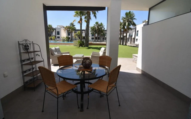 Penthouse Oasis Beach IV N  142