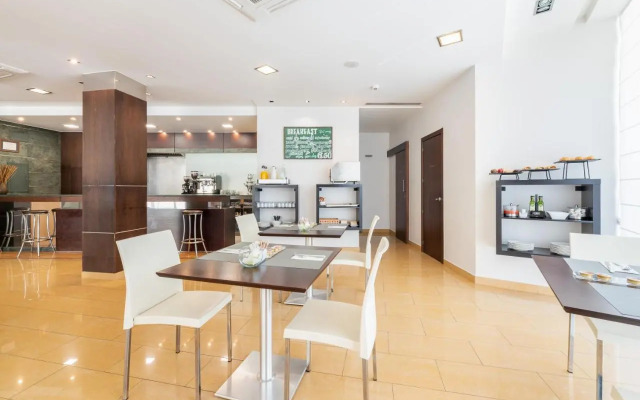 Hotel Exe Puerta de San Pedro