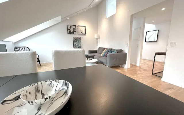 Elegant Apartment in the Heart of the City