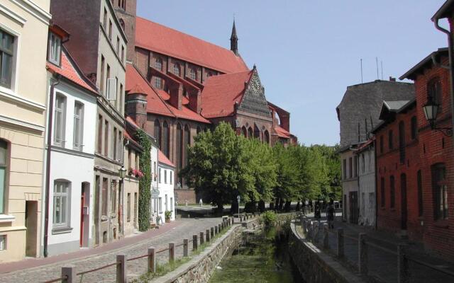Am Ziegenmarkt Nähe Hafen - ABC83