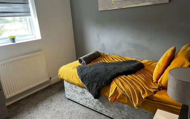 Stay in Comfort , Completely Renovated
