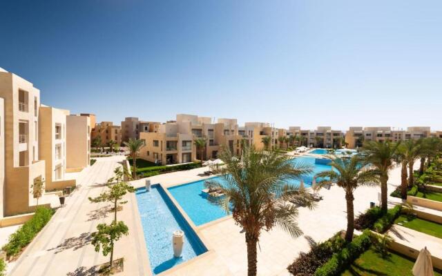 Luxe 3BDR w Private Rooftop Jacuzzi & Beach Access
