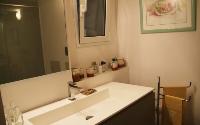Apartament House 25