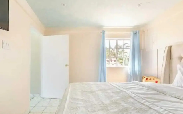The cloud room At Csompo Silver Manor