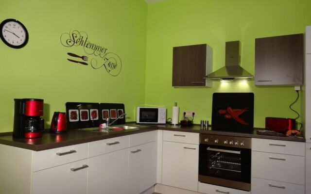 2 am Lustgarten Modern Retreat