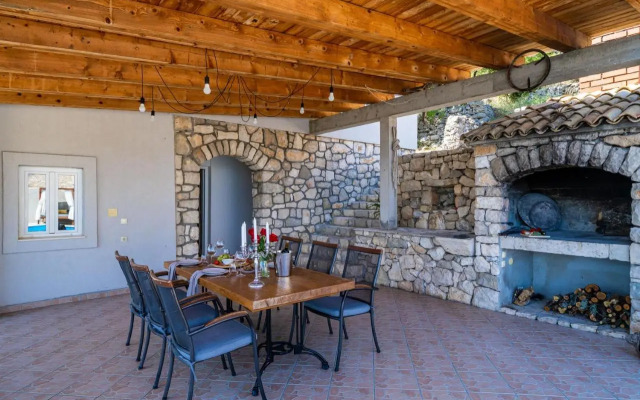 House Abatros