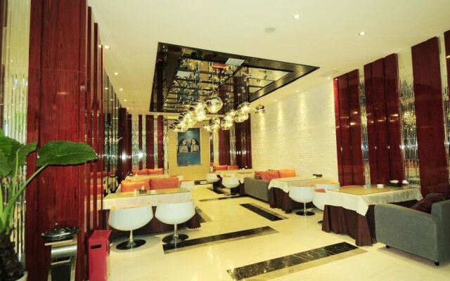 Carnival Fashion Hotel