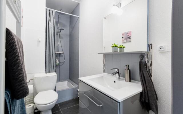 Comfort Stay Basel Airport 1B46