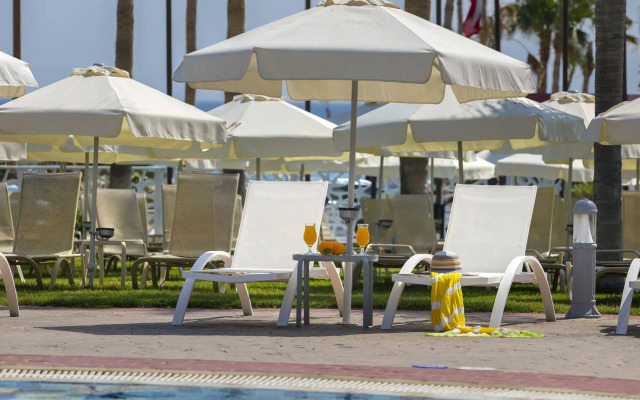 Anastasia Waterpark Beach Resort