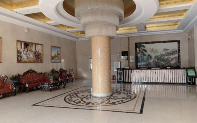 Qishan Hotel (Zhongshan Yijiayi Xinghe Plaza)