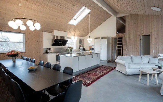18 Person Holiday Home in Tisvildeleje