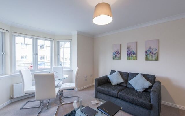 Duloch Apartments KW