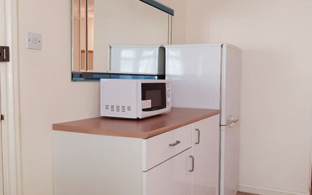 Enticing Apartment in Wimborne Near Model Town