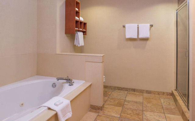 Hampton Inn & Suites Charlotte-Arrowood Rd.