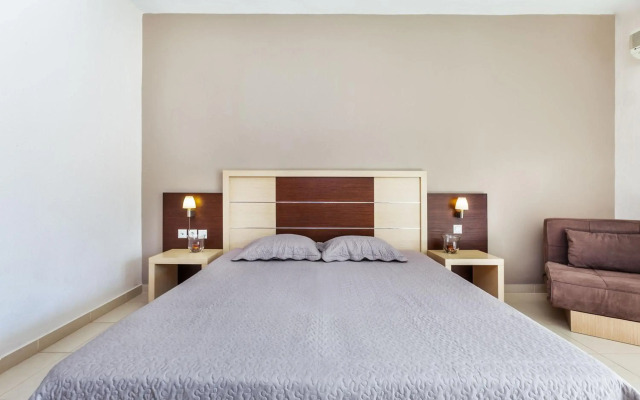 Iris Hotel
