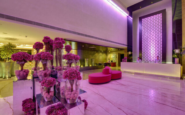E Hotel