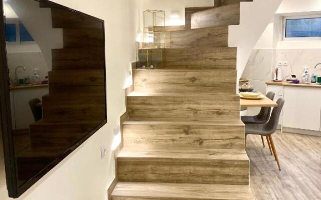Seaside comfy apartment/ Palaio Faliro