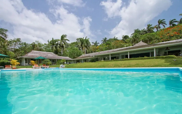 Sea Island, 6BR by Jamaican Treasures