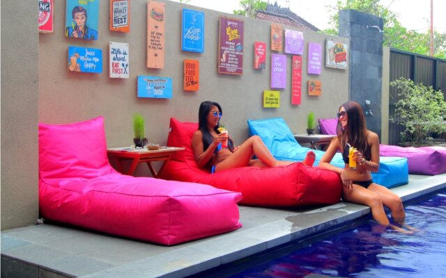 Vansari Hotel