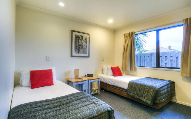 Claremonte Motor Lodge