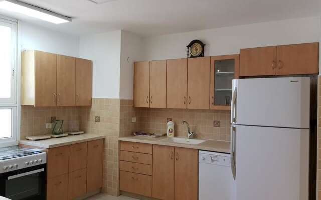 Isra Home Apartment Jabotinsky 8