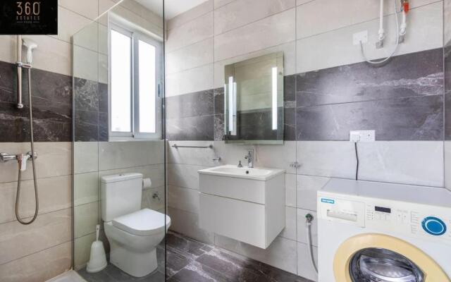 Comfy sofa, Super Penthouse with comfortable BED 360 Estates