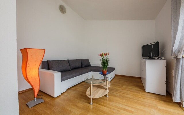 A2- apt With Terrace With the sea View and Garden