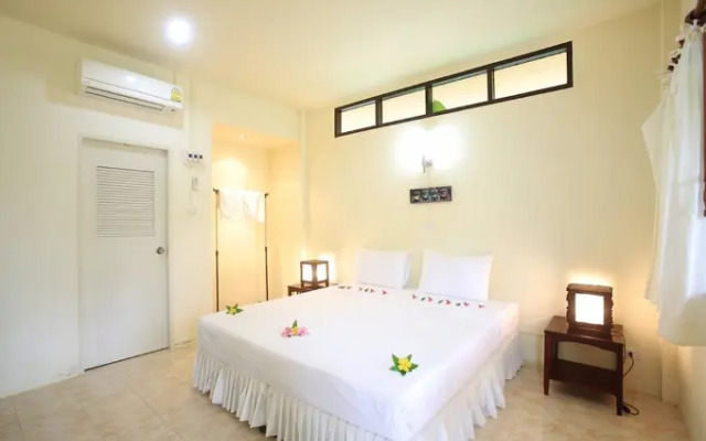 Koh Mook Rubertree Bungalow