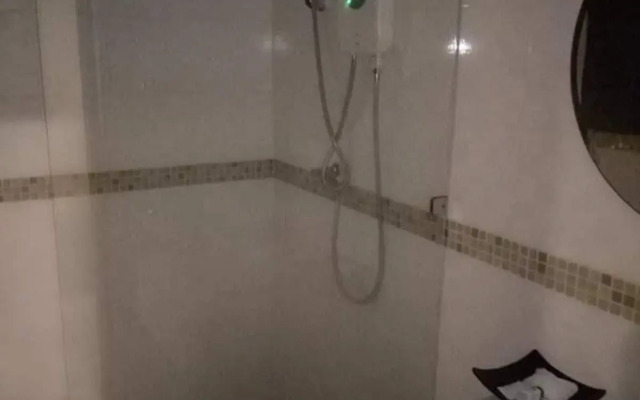 Tongpoon Hotel
