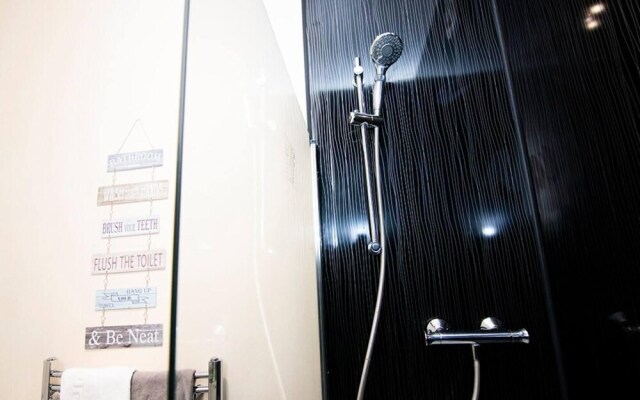 1BR Summit Holburn - Cosy Flat With Ultrafast Wifi