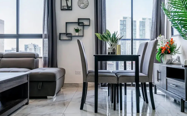 w Brilliant 1BR w Beautiful View in Calle 50