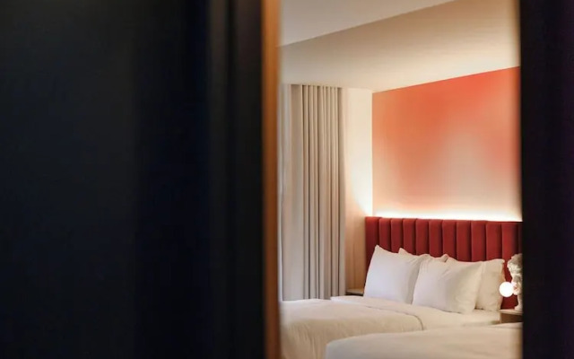 Rose Hôtel Invisible