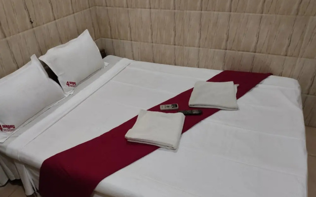 4 Seasonz Residency by OYO Rooms