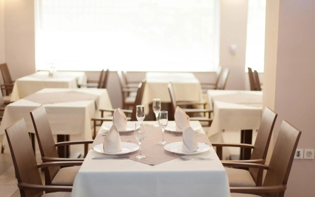 Hotel Lebed