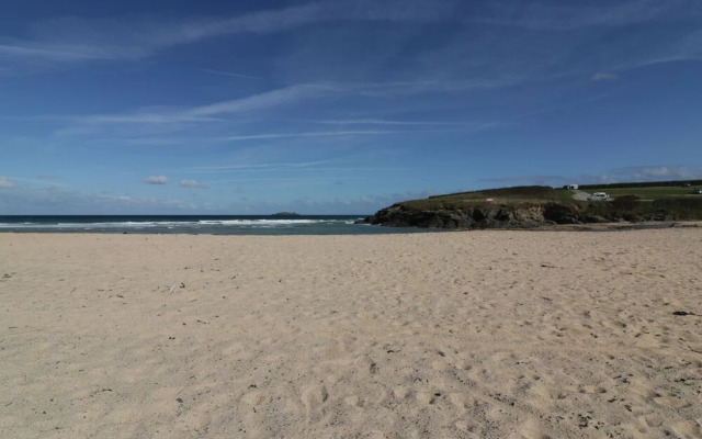 Yellow Sands Apartment 6