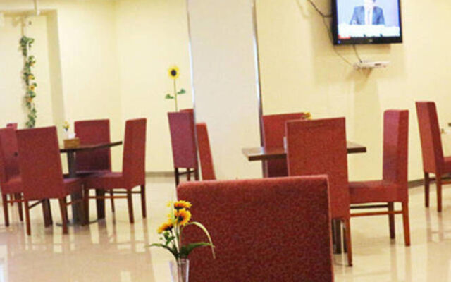 Hanting Hotel Harbin Railway Station Square
