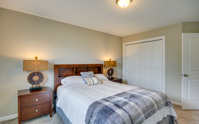 Quaint Grovetown Getaway w/ Private Hot Tub!