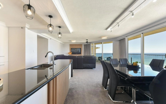 ULTIQA Beach Haven At Broadbeach