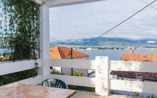 A2 Large apt With the big Terrace & Great sea View