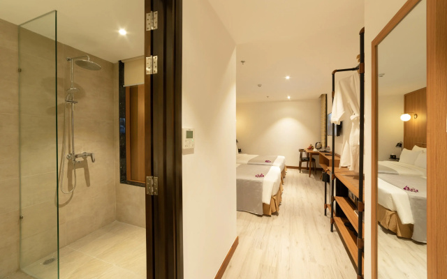 Majestic Premium Hotel